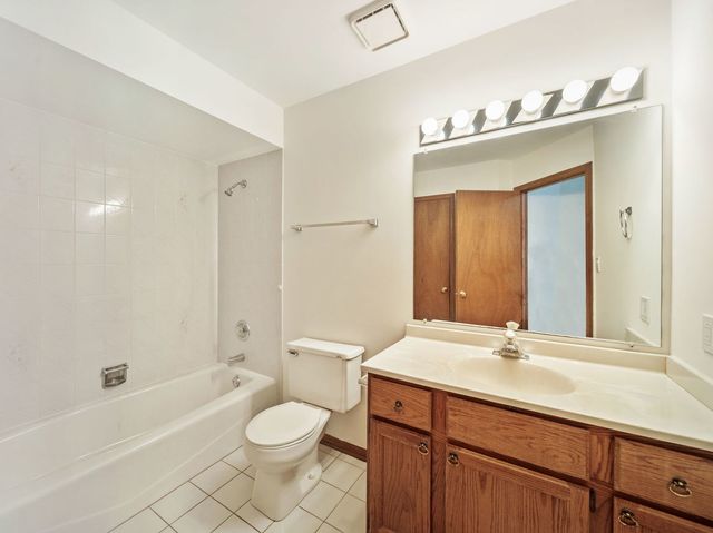 7537 W Wishing Well Drive, Frankfort, IL 60423