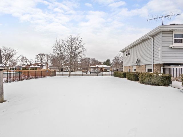 7537 W Wishing Well Drive, Frankfort, IL 60423