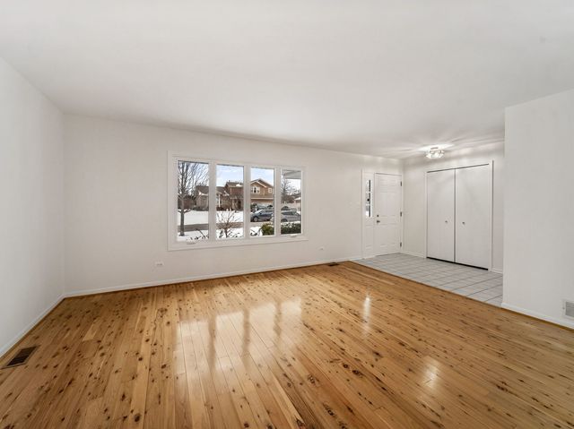 7537 W Wishing Well Drive, Frankfort, IL 60423