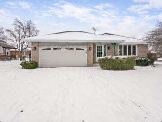 7537 W Wishing Well Drive, Frankfort, IL 60423