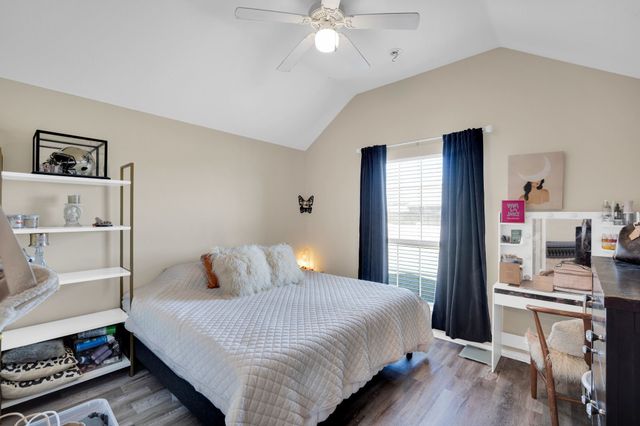 160 Berkshire Lane, Waxahachie, TX 75165