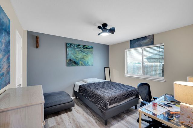 160 Berkshire Lane, Waxahachie, TX 75165