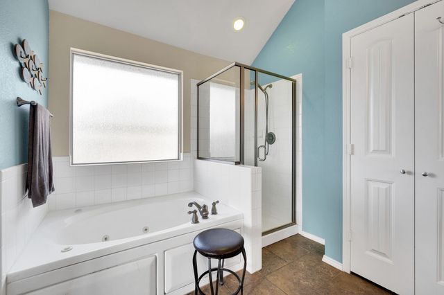 160 Berkshire Lane, Waxahachie, TX 75165