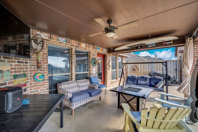 160 Berkshire Lane, Waxahachie, TX 75165