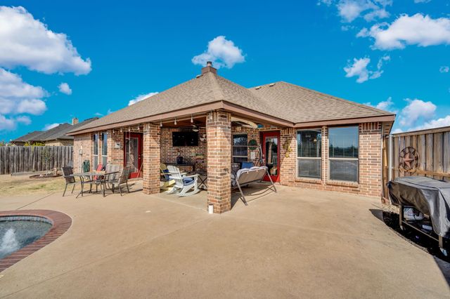 160 Berkshire Lane, Waxahachie, TX 75165