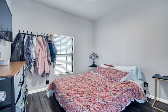 160 Berkshire Lane, Waxahachie, TX 75165