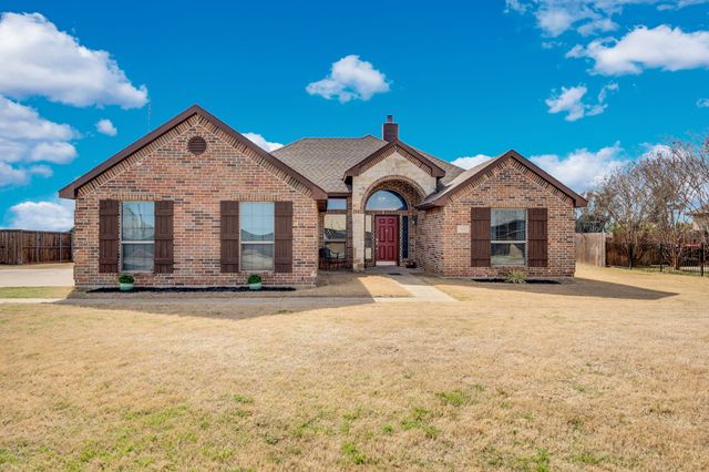 160 Berkshire Lane, Waxahachie, TX 75165