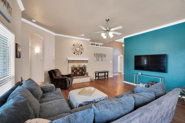 160 Berkshire Lane, Waxahachie, TX 75165