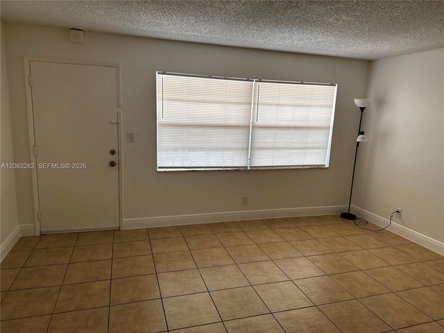 241 SE 9th Avenue 203, Pompano Beach, FL 33060