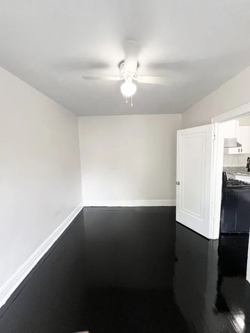 4126 W 24th Place I3, Chicago, IL 60623