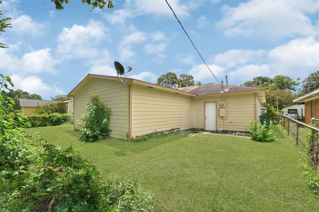 3931 Southlawn Street, Houston, TX 77021