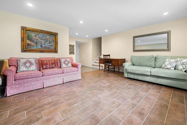 287 Old Army Road, Scarsdale, NY 10583