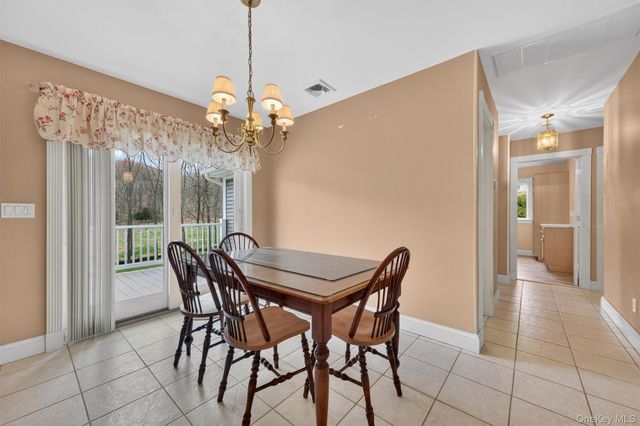 194 Vineyard Avenue, Highland, NY 12528