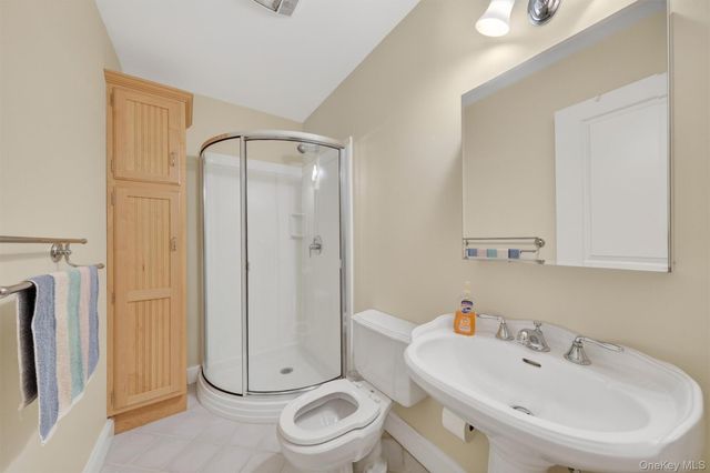 194 Vineyard Avenue, Highland, NY 12528