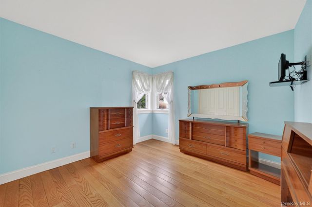 194 Vineyard Avenue, Highland, NY 12528