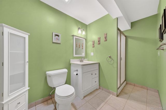194 Vineyard Avenue, Highland, NY 12528
