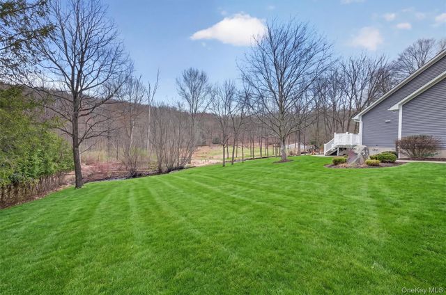 194 Vineyard Avenue, Highland, NY 12528