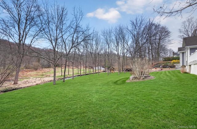 194 Vineyard Avenue, Highland, NY 12528
