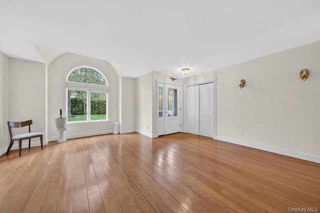194 Vineyard Avenue, Highland, NY 12528