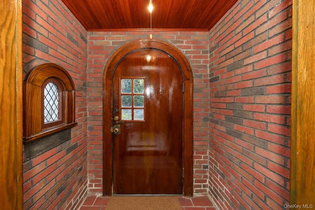 2320 Woodland Avenue, Wantagh, NY 11793