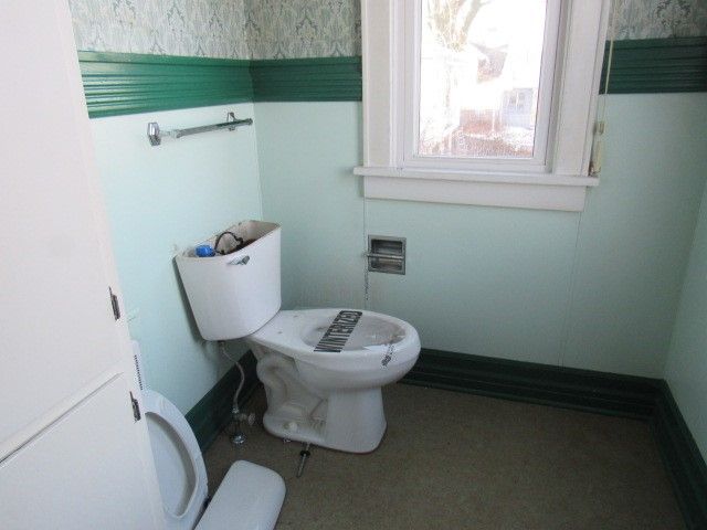 206 Lookout Avenue, Charleroi Boro, PA 15022