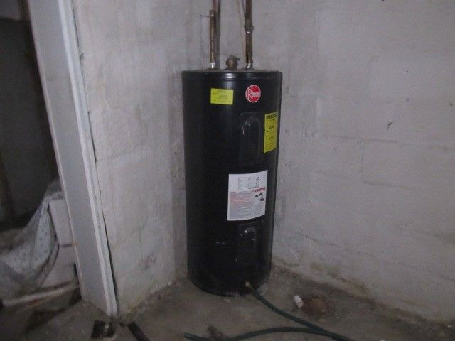 206 Lookout Avenue, Charleroi Boro, PA 15022