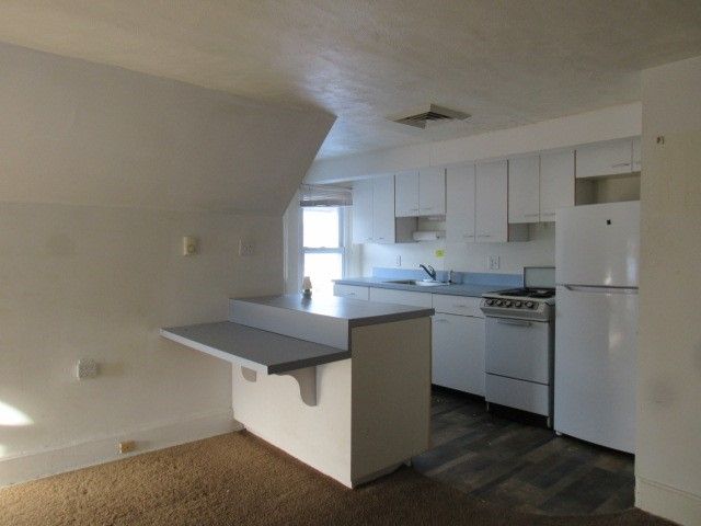 206 Lookout Avenue, Charleroi Boro, PA 15022