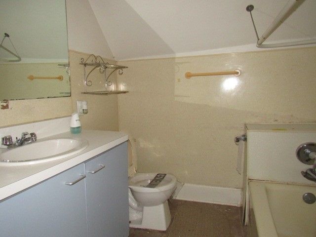 206 Lookout Avenue, Charleroi Boro, PA 15022