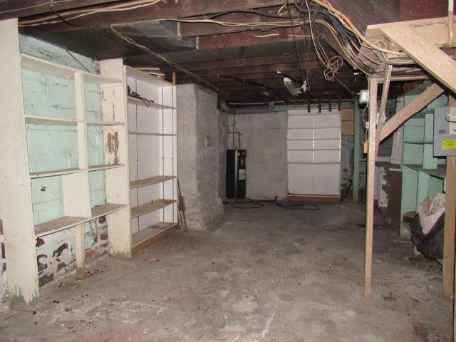 206 Lookout Avenue, Charleroi Boro, PA 15022