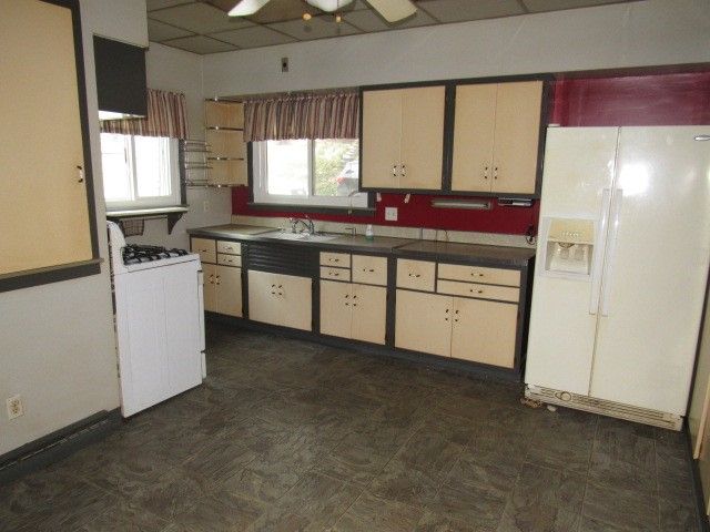 206 Lookout Avenue, Charleroi Boro, PA 15022