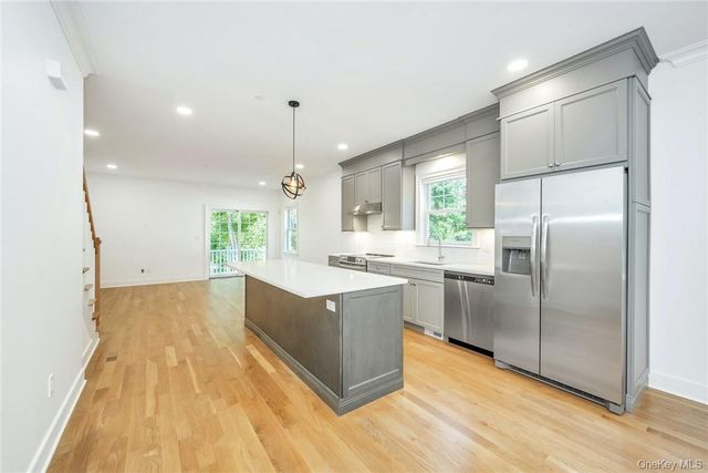 233 Lincoln Avenue B, West Harrison, NY 10604