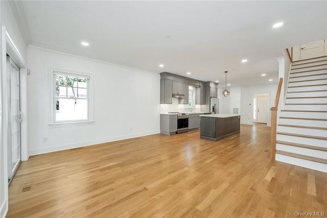 233 Lincoln Avenue B, West Harrison, NY 10604