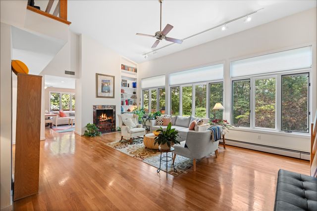 114 OAK TERRACE DR, Staunton, VA 24401