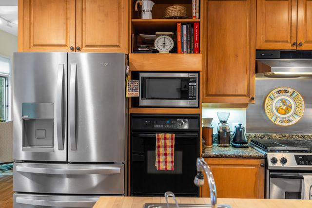 114 OAK TERRACE DR, Staunton, VA 24401