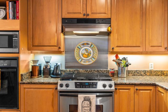 114 OAK TERRACE DR, Staunton, VA 24401
