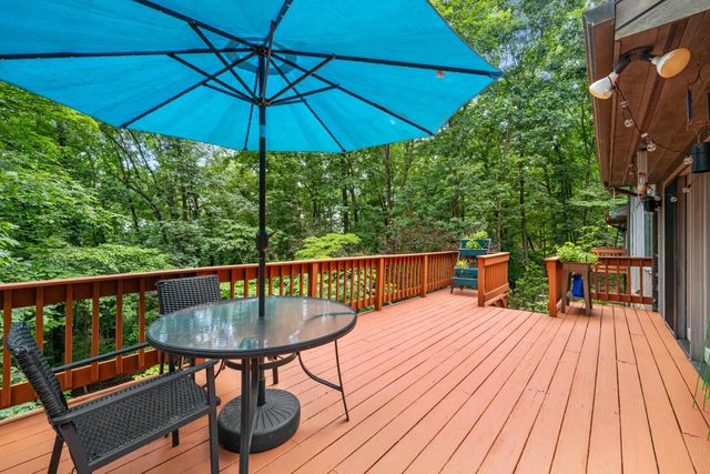 114 OAK TERRACE DR, Staunton, VA 24401
