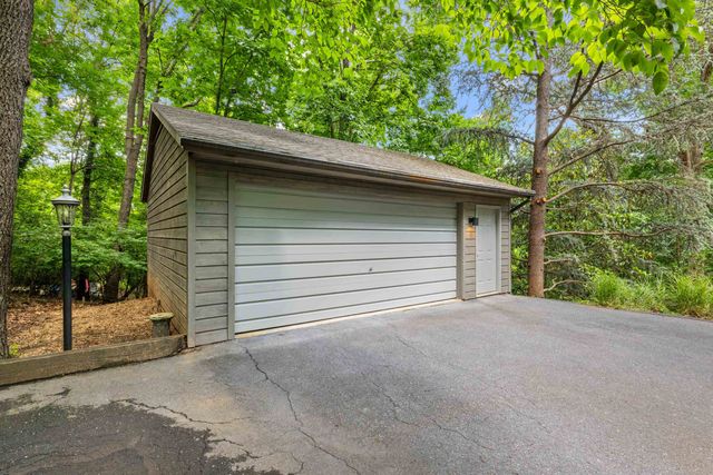 114 OAK TERRACE DR, Staunton, VA 24401