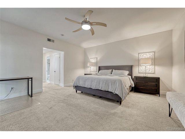 4250 S Olive St 202, Denver, CO 80237