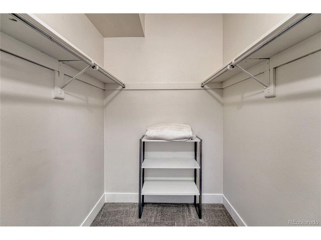 4250 S Olive St 202, Denver, CO 80237