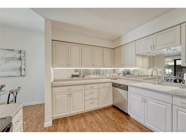 4250 S Olive St 202, Denver, CO 80237