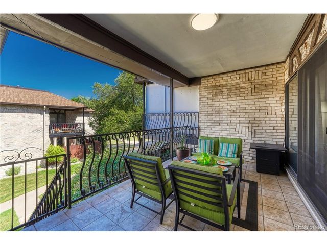 4250 S Olive St 202, Denver, CO 80237