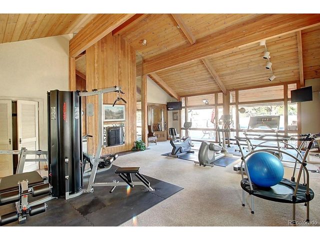 4250 S Olive St 202, Denver, CO 80237