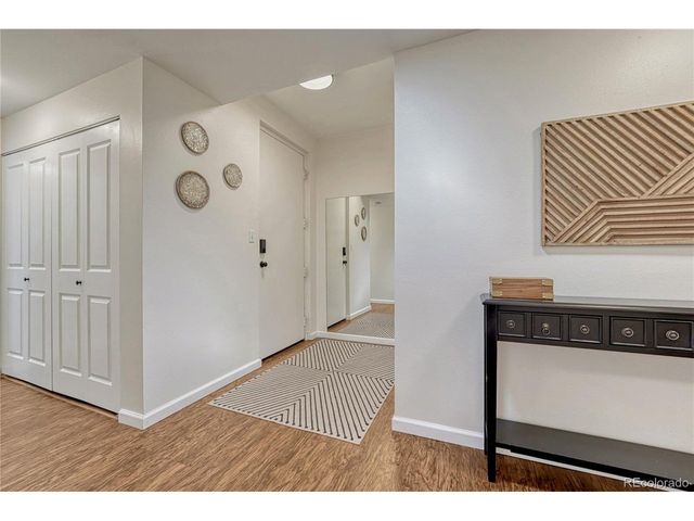 4250 S Olive St 202, Denver, CO 80237