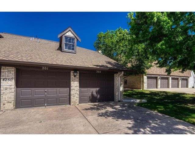 4250 S Olive St 202, Denver, CO 80237