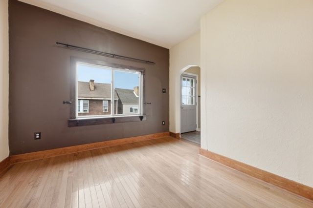 4218 Winterburn Avenue, Greenfield, PA 15207