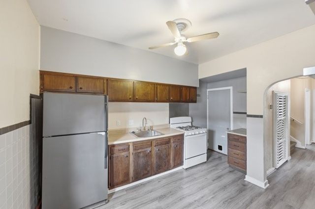 4218 Winterburn Avenue, Greenfield, PA 15207