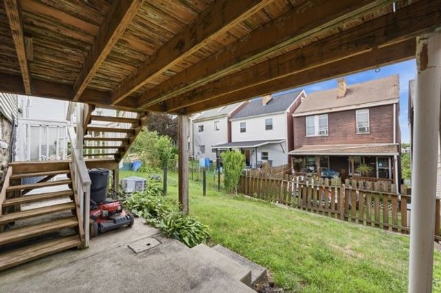 4218 Winterburn Avenue, Greenfield, PA 15207