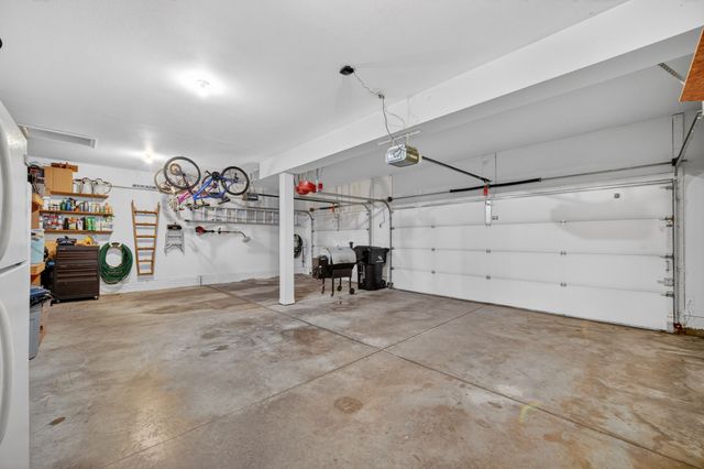 430 SE Rosenkranz Drive, Waukee, IA 50263