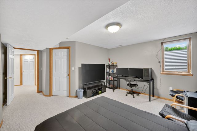 430 SE Rosenkranz Drive, Waukee, IA 50263