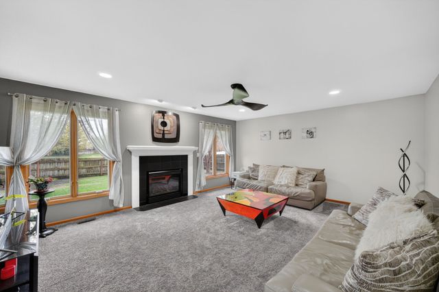 430 SE Rosenkranz Drive, Waukee, IA 50263